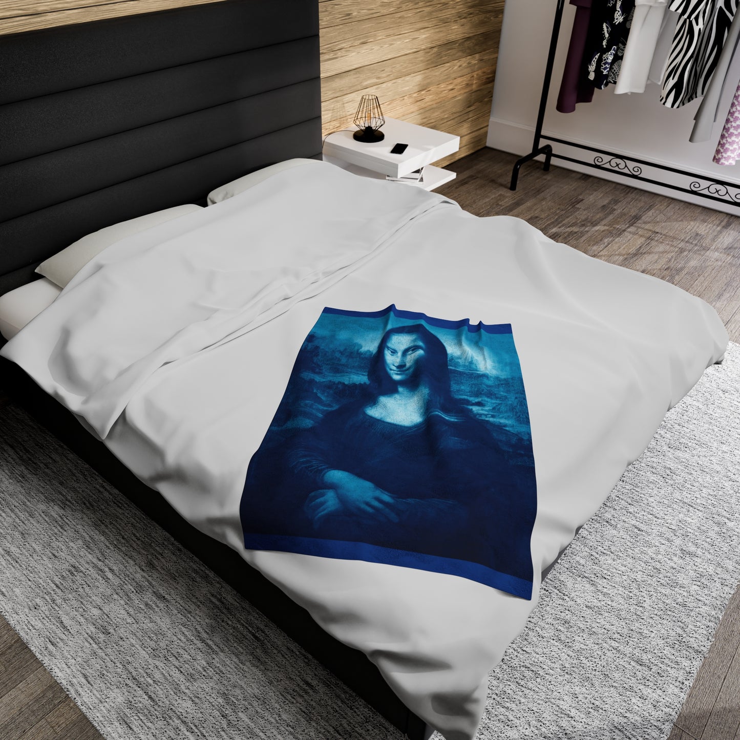 Mona Lisa (Blue) Velveteen Plush Blanket: Stunning Art Design