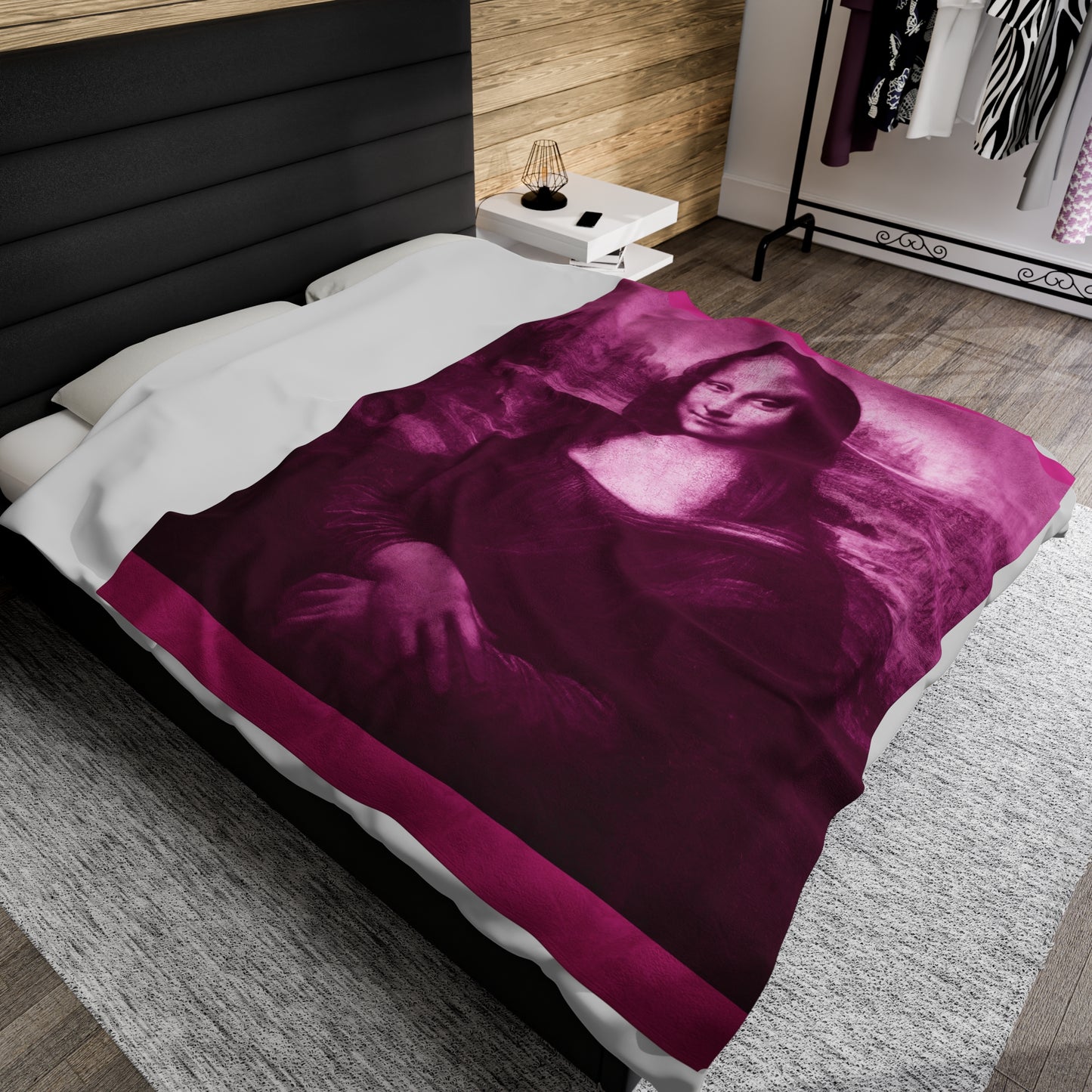 Mona Lisa (Pink) Velveteen Plush Blanket: Stunning Art Design